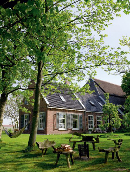 holland_exterior