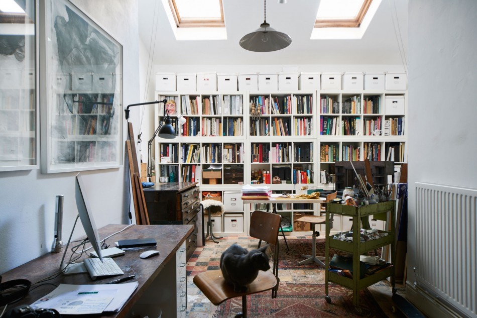 badrum-inspiration_shaker-bathroom_kopparror_parlspont_byggnadsvard_niki-turner_foto-matt-lincoln_via-remodelista_badrumsdrommar_interior-3