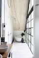 badrum_inspiration_bathroom-inspo_fitzroy-loft_Architects-EAT_photo-derek-swalwell_rund-spegel_badrumsdrömmar_3