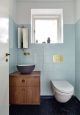 Badrumsinspiration - badrum inspiration gasttoalett ljusbla massing foto gert skærlund andersen bo bedre badrumsdrommar