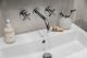 Badrumsinspiration - badrum inspiration marmor halvkaklat tvättpelare dusckvägg spegelvägg teknologgatan edwardpartners badrumsdrömmar 3