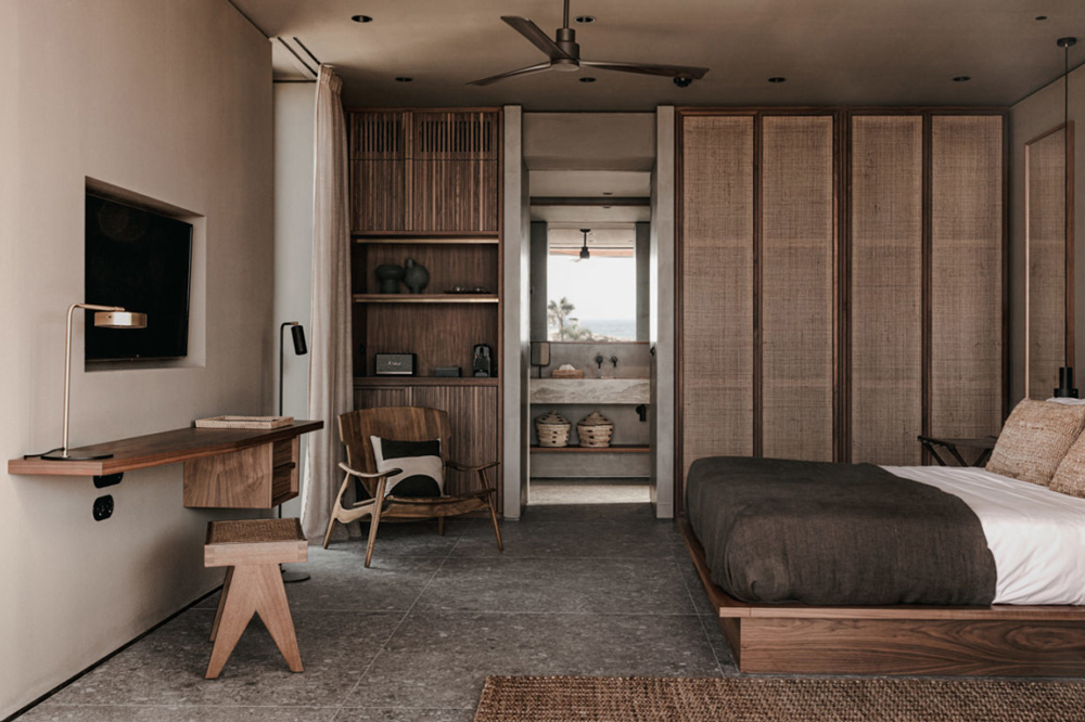 badrumsinspiration hotellbadrum badrum en suit tadelakt marmor tvattstall sovrum terrazzo rotting garderob casa cook chania foto georg roske badrumsdrommar
