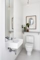 badrumsinspiration liten toalett vattenlas vagg vitt badrum inspiration tvattmaskin torktumlare carrara marmor fantasticfrank badrumsdrommar