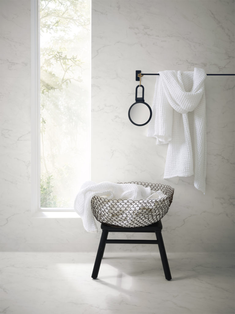 tarkett aquarelle vatrumsmatta white marble carrara badrumsnyheter badrumsdrommar